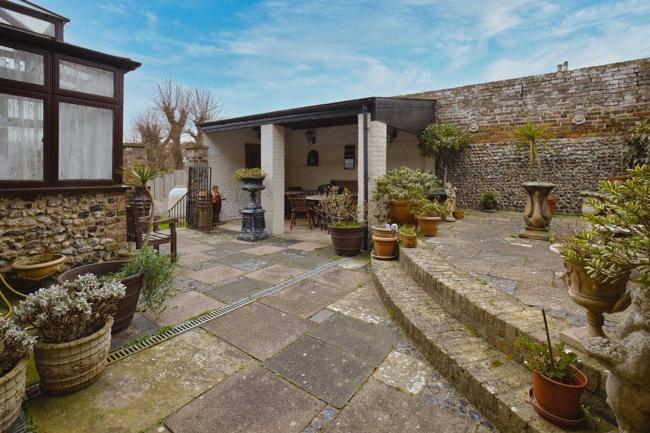 Properties For Sale in Nelson Place Broadstairs