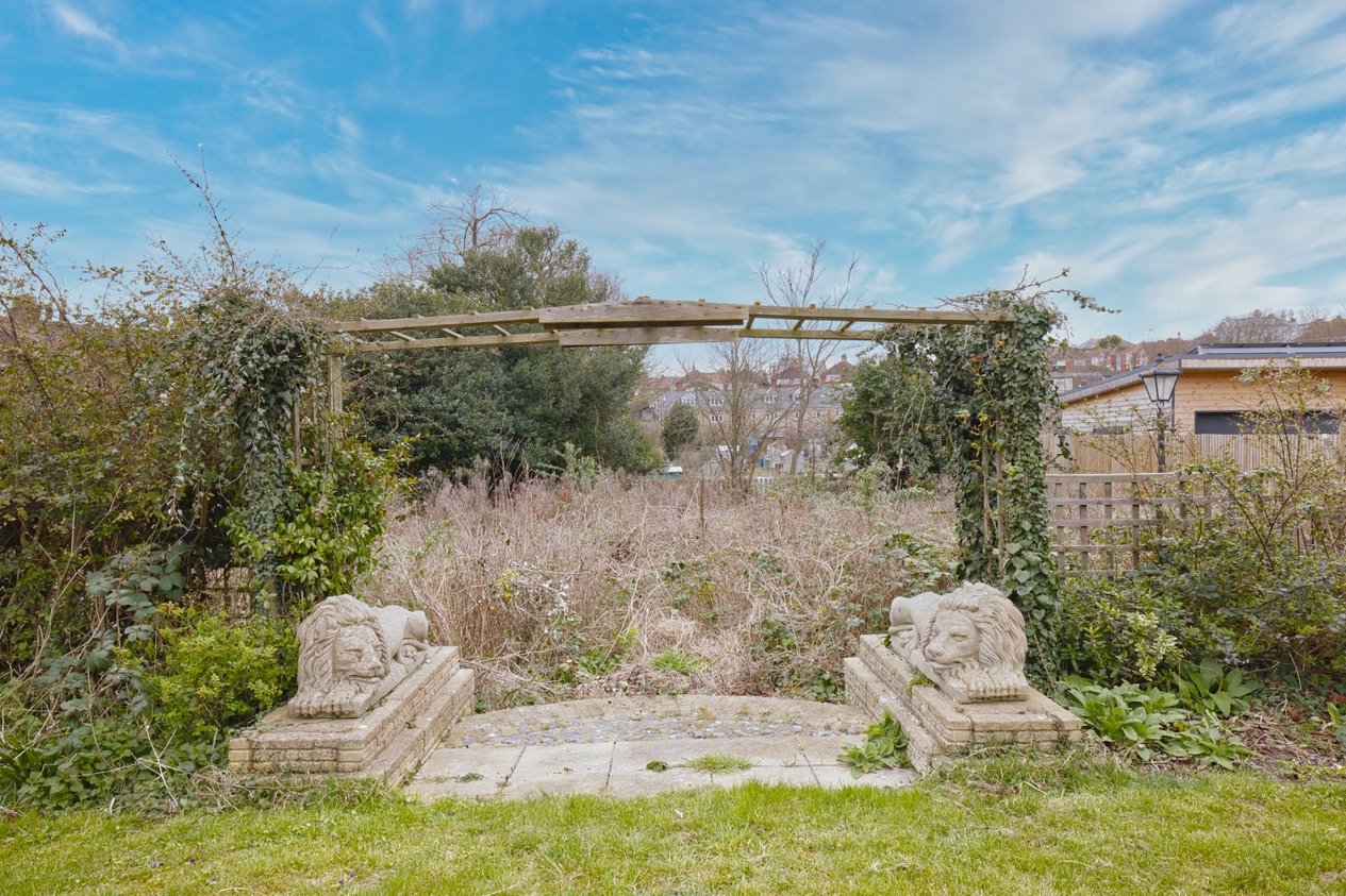 Properties For Sale in Nelson Place Broadstairs