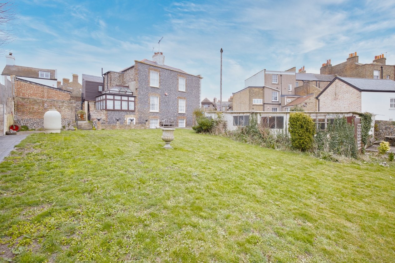 Properties For Sale in Nelson Place Broadstairs