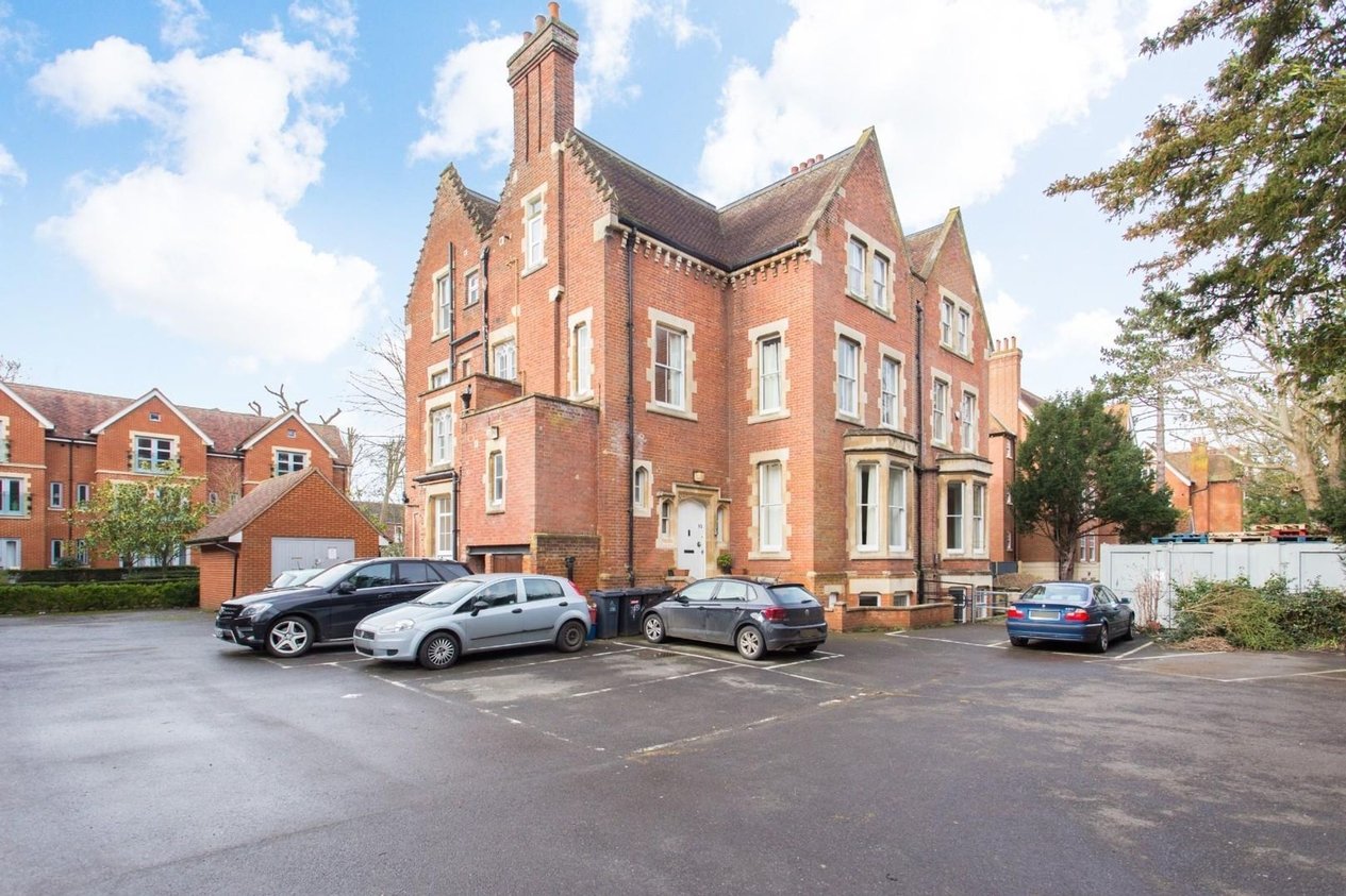 Properties For Sale in New Dover Road  50 New Dover Road