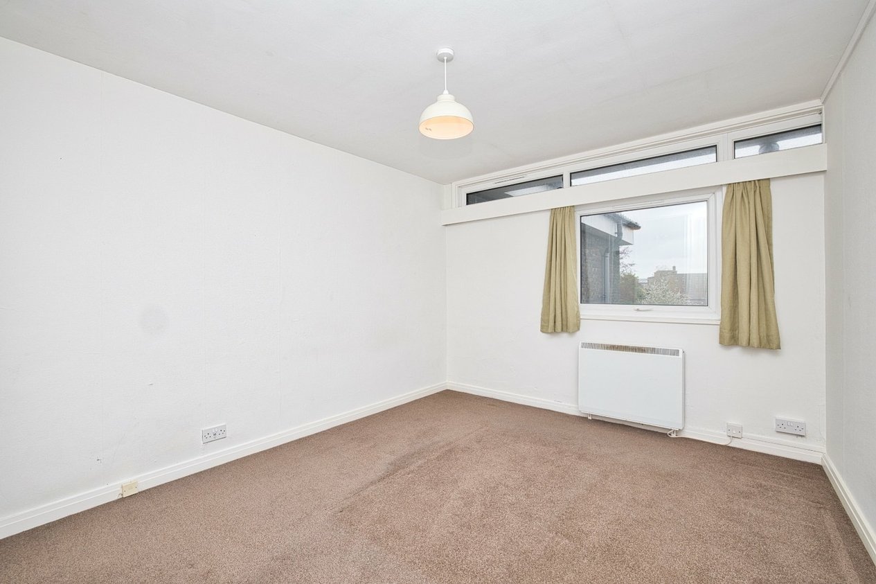Properties For Sale in New Dover Road Canterbury