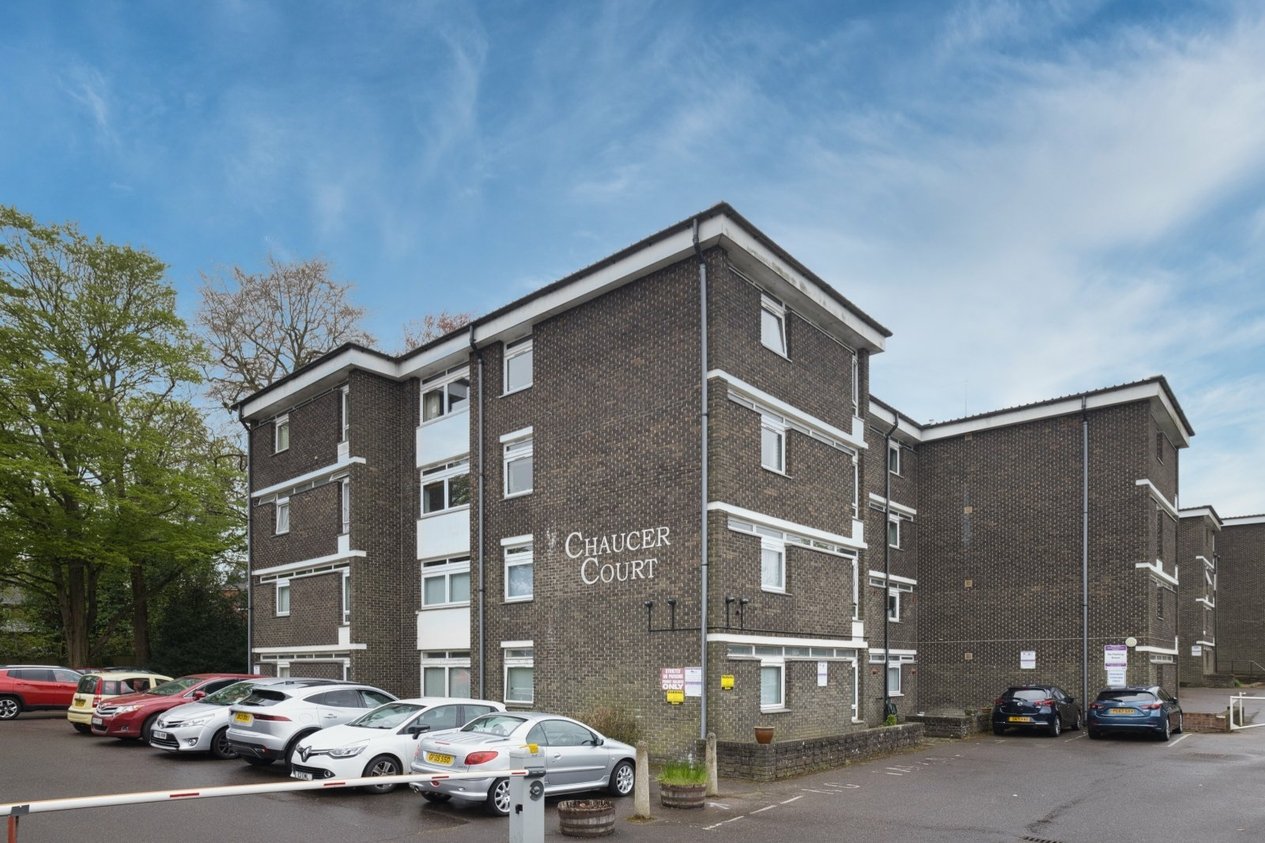 Properties For Sale in New Dover Road Canterbury