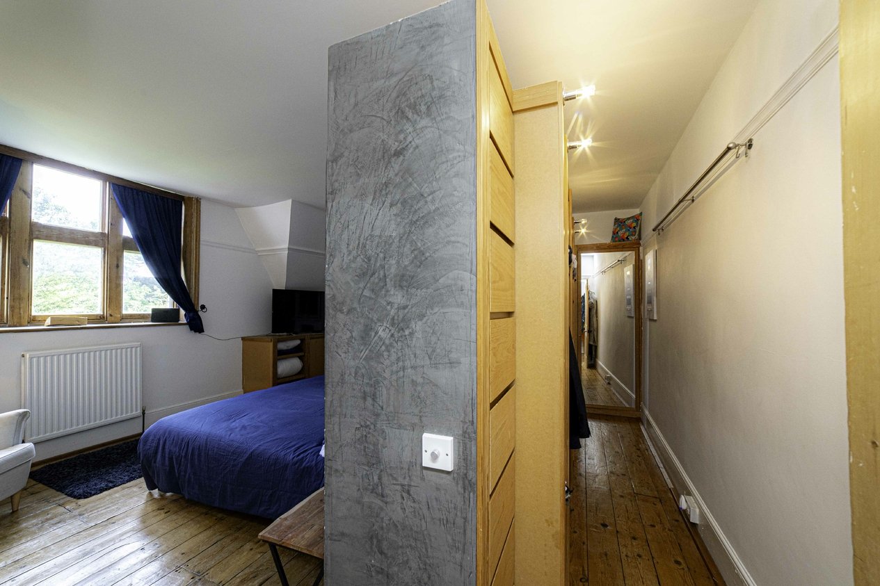 Properties For Sale in New Dover Road Canterbury