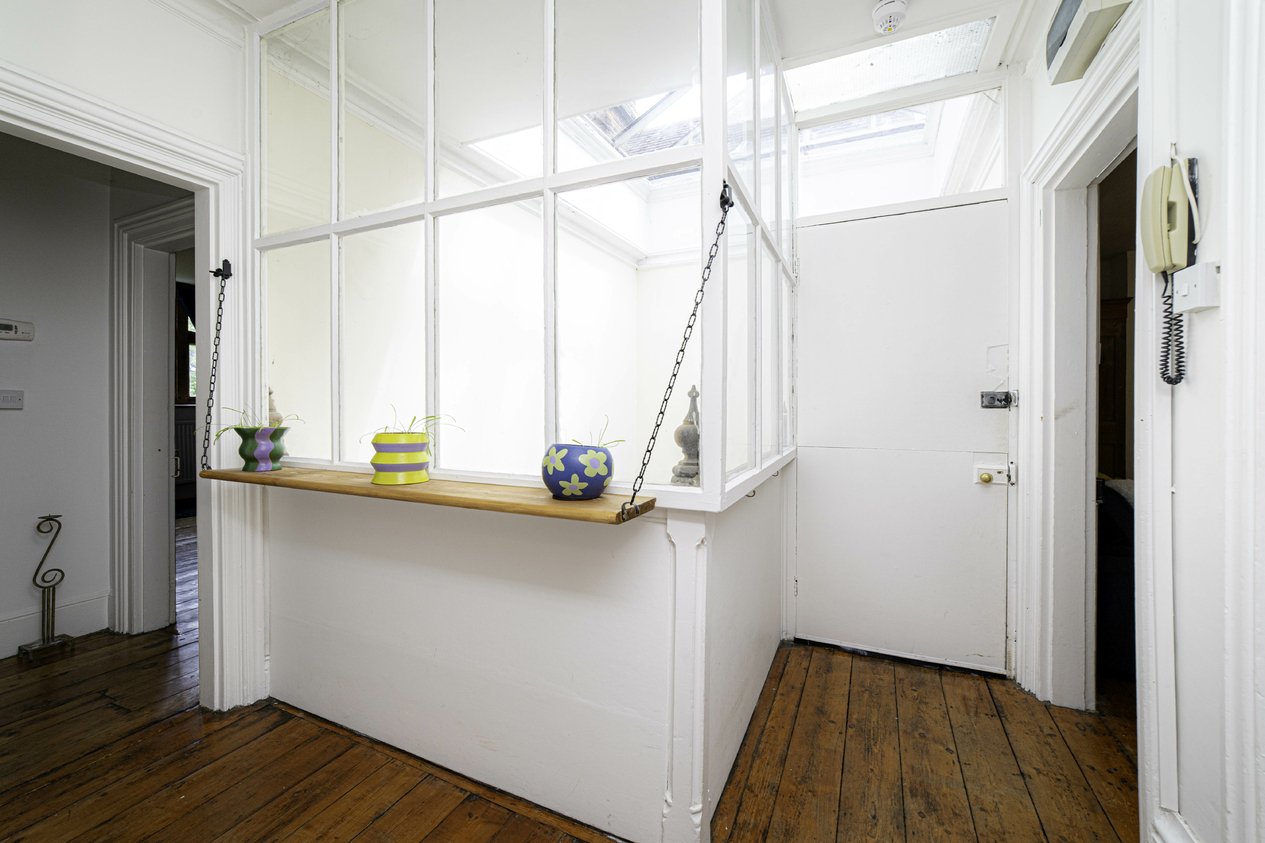 Properties For Sale in New Dover Road Canterbury