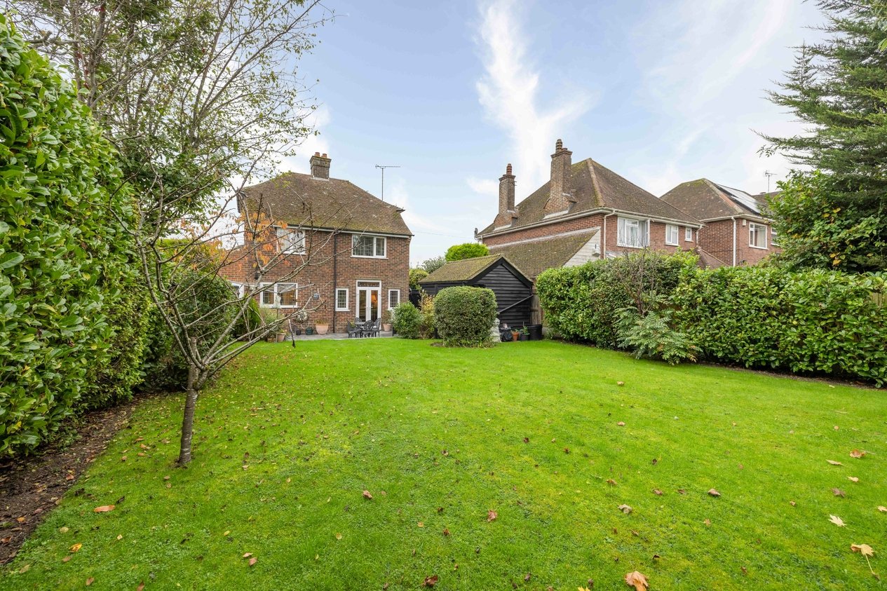 Properties For Sale in New Dover Road Canterbury