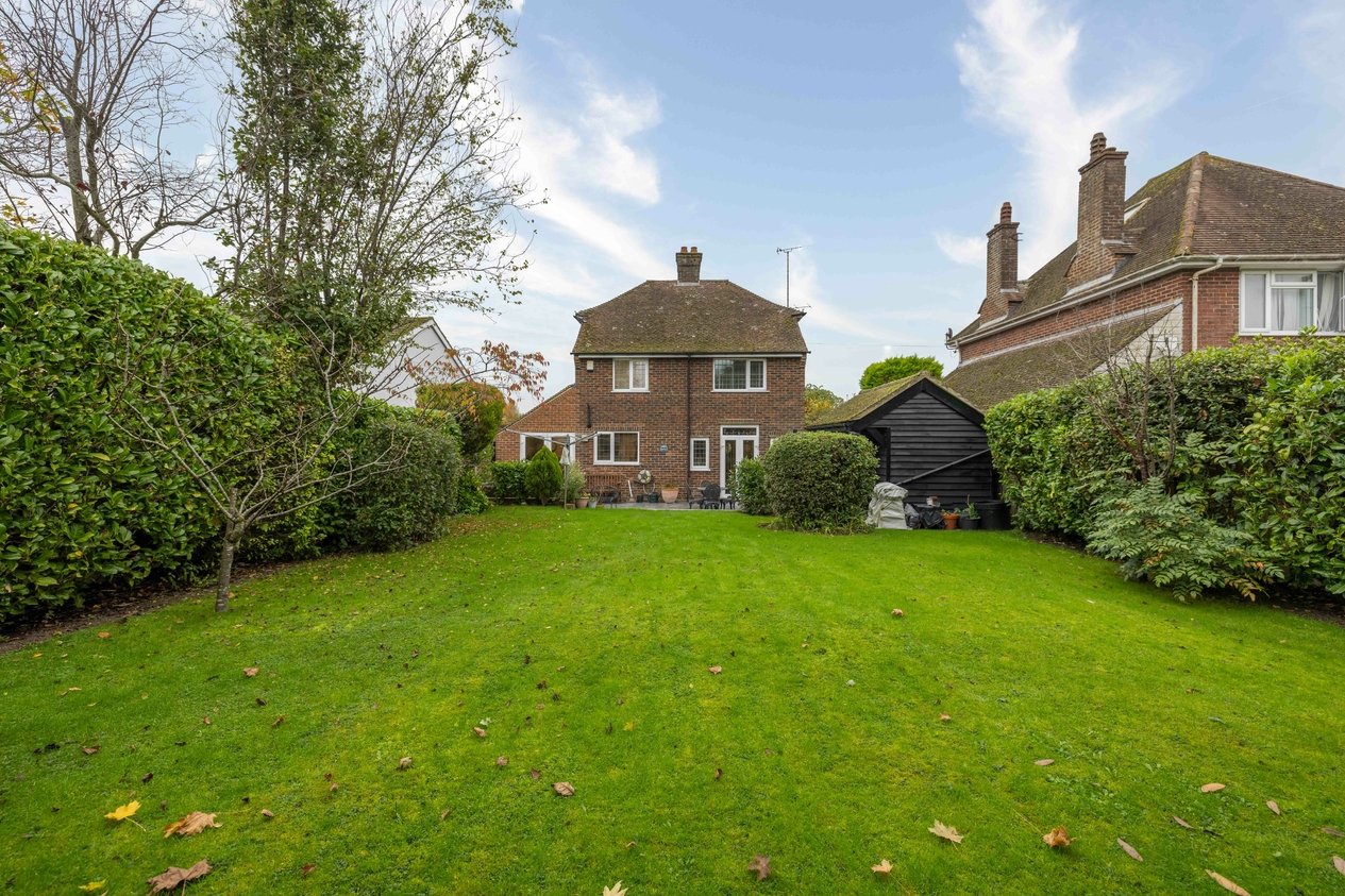 Properties For Sale in New Dover Road Canterbury