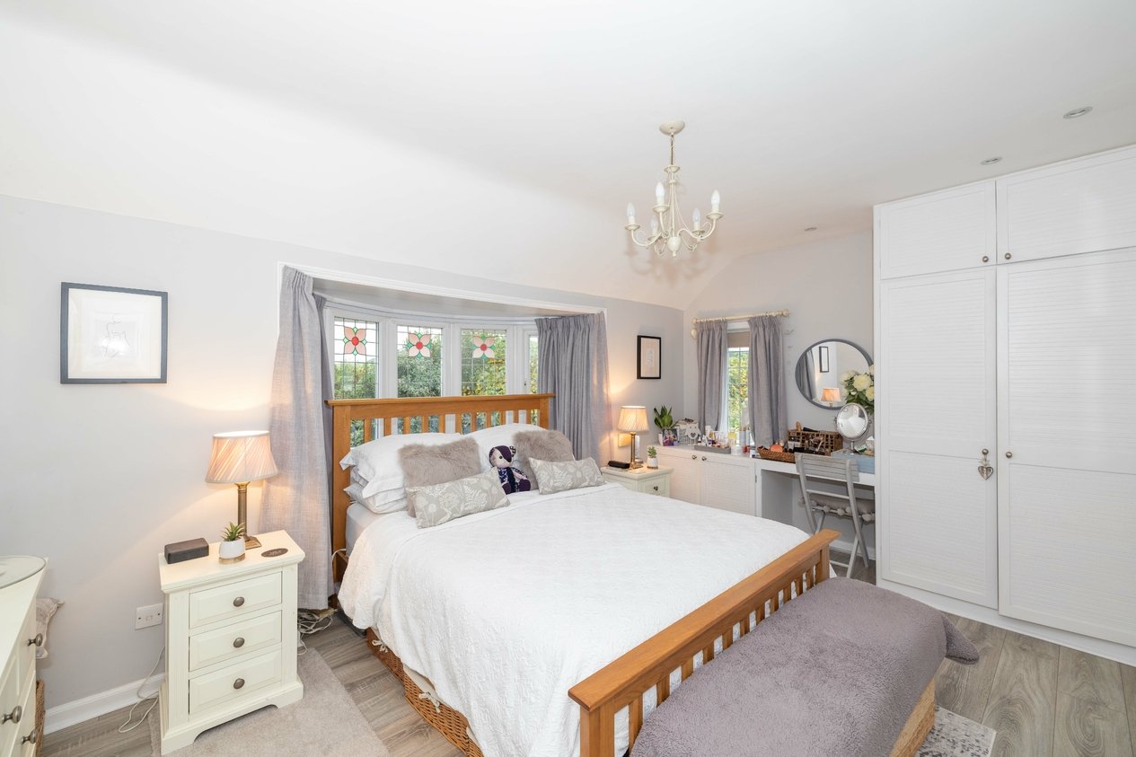 Properties For Sale in New Dover Road Canterbury