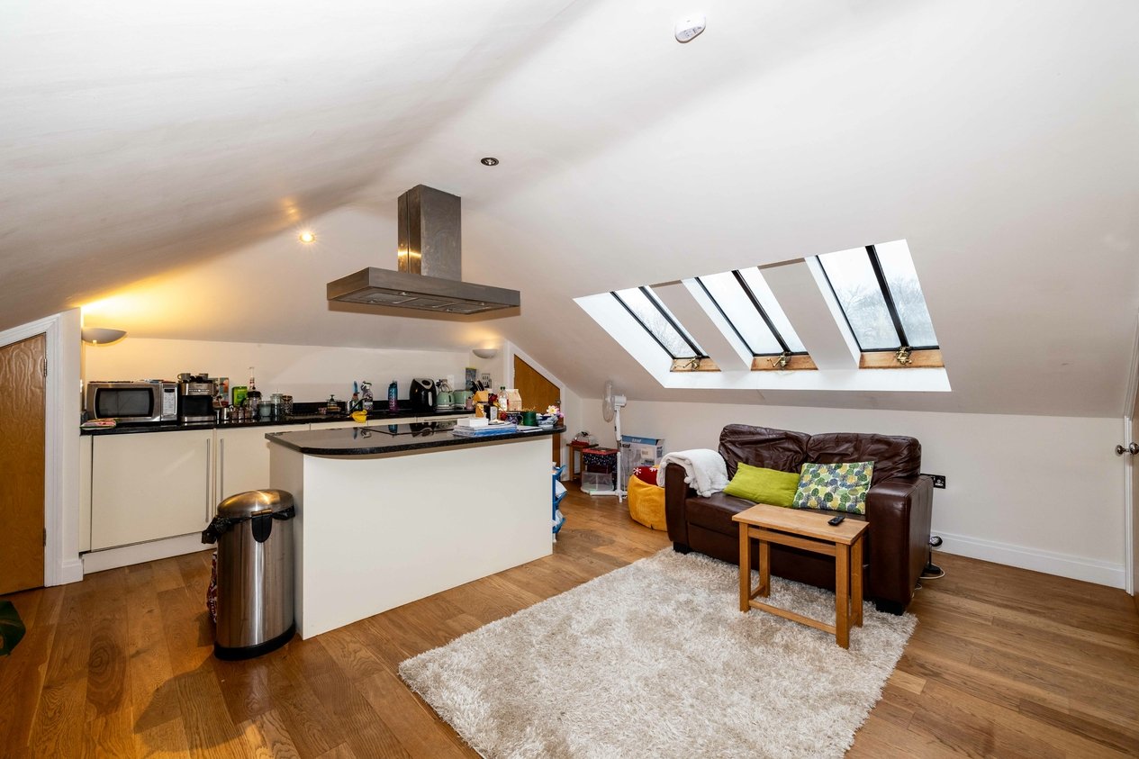 Properties For Sale in New Dover Road Canterbury
