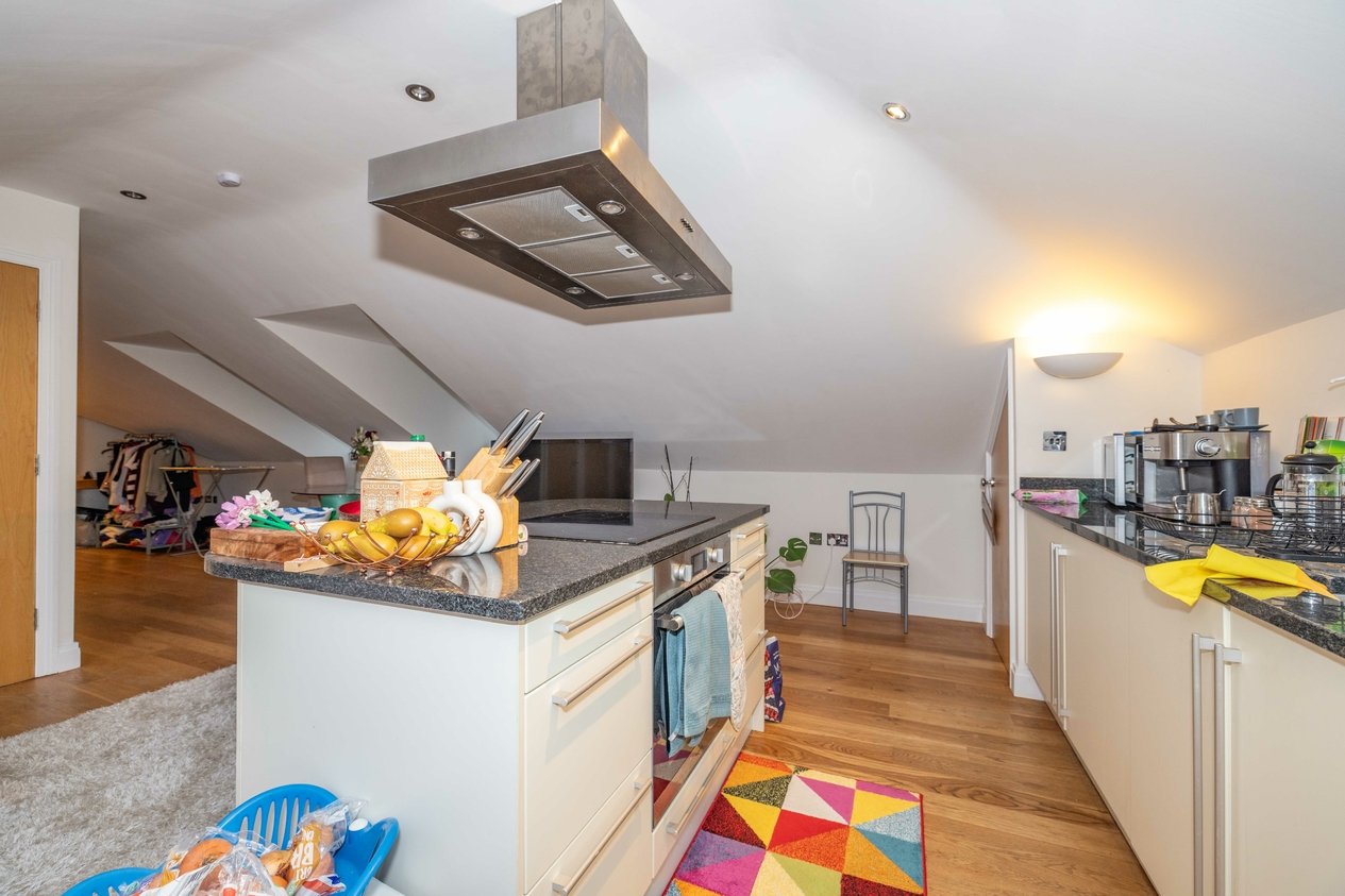 Properties For Sale in New Dover Road Canterbury