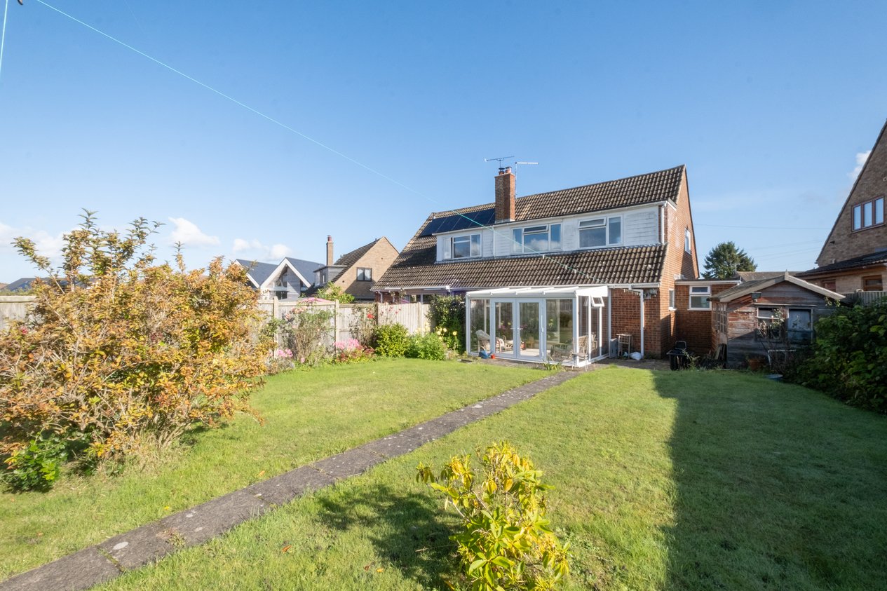 Properties Under Offer in New House Close Canterbury