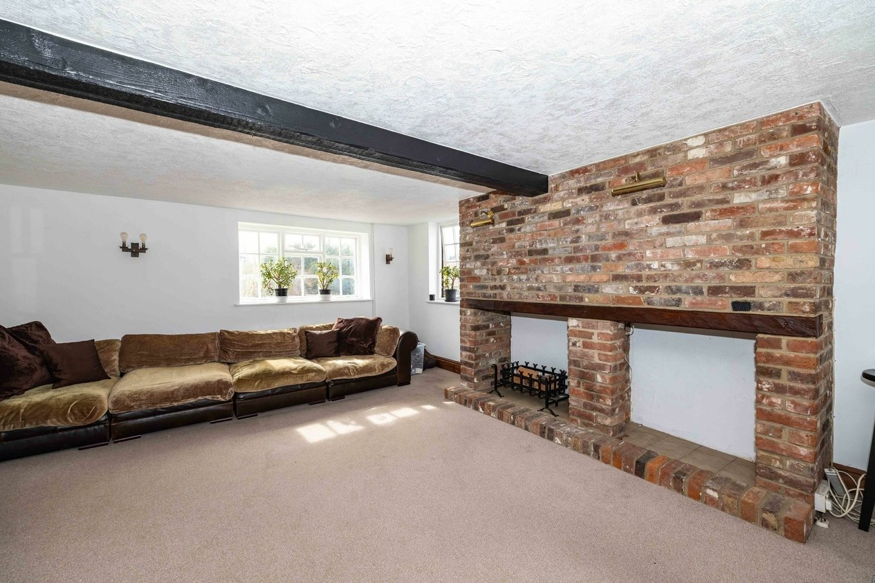 Properties For Sale in New Street  Ash
