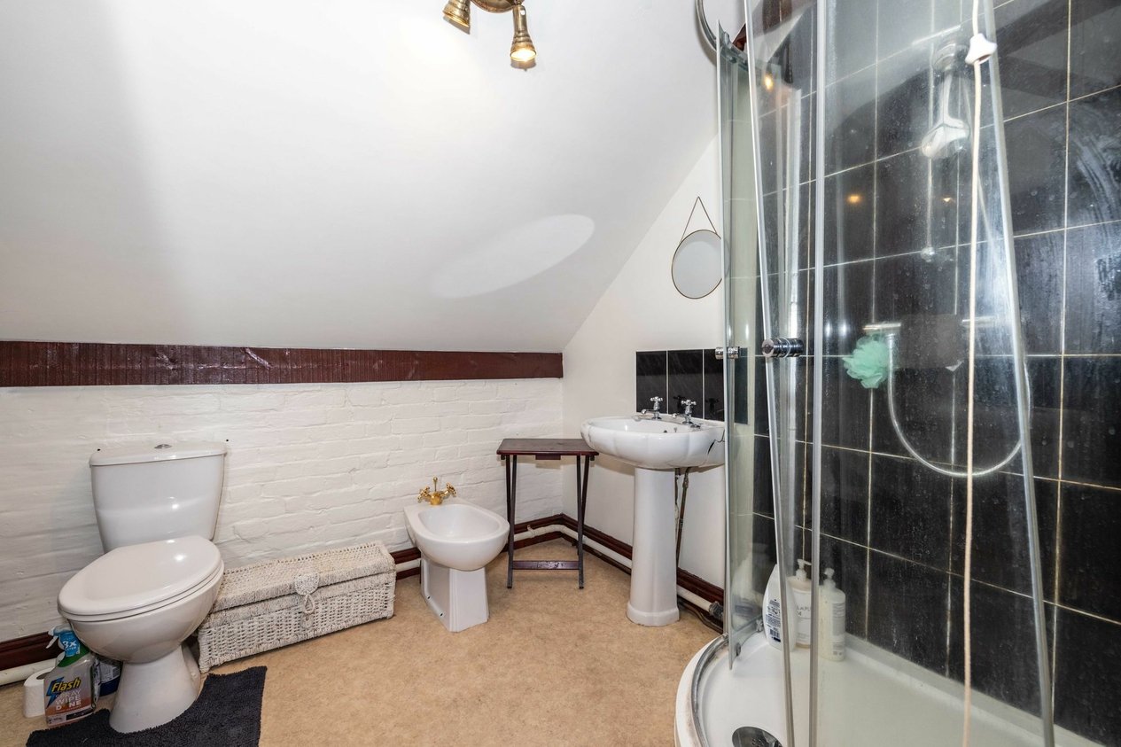 Properties For Sale in New Street  Ash