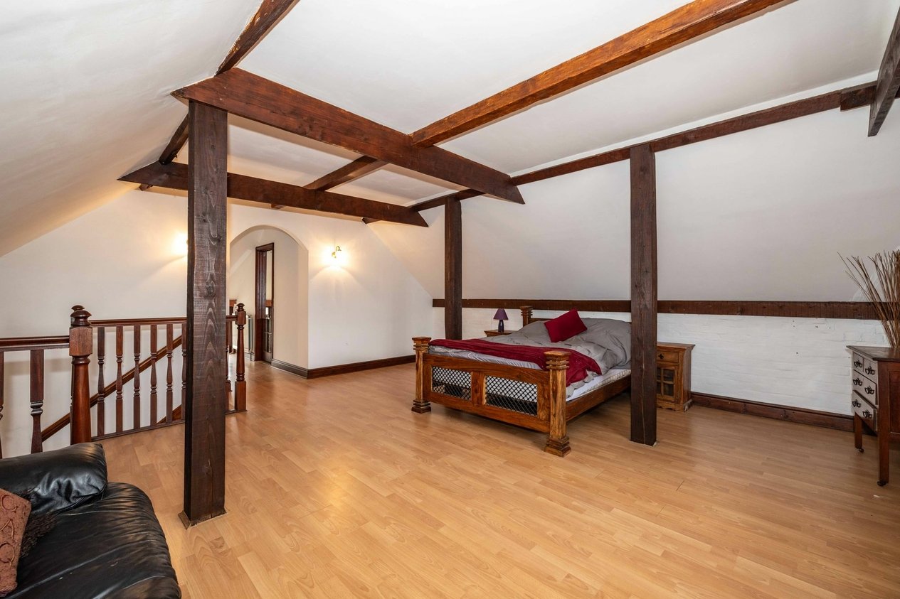 Properties For Sale in New Street  Ash
