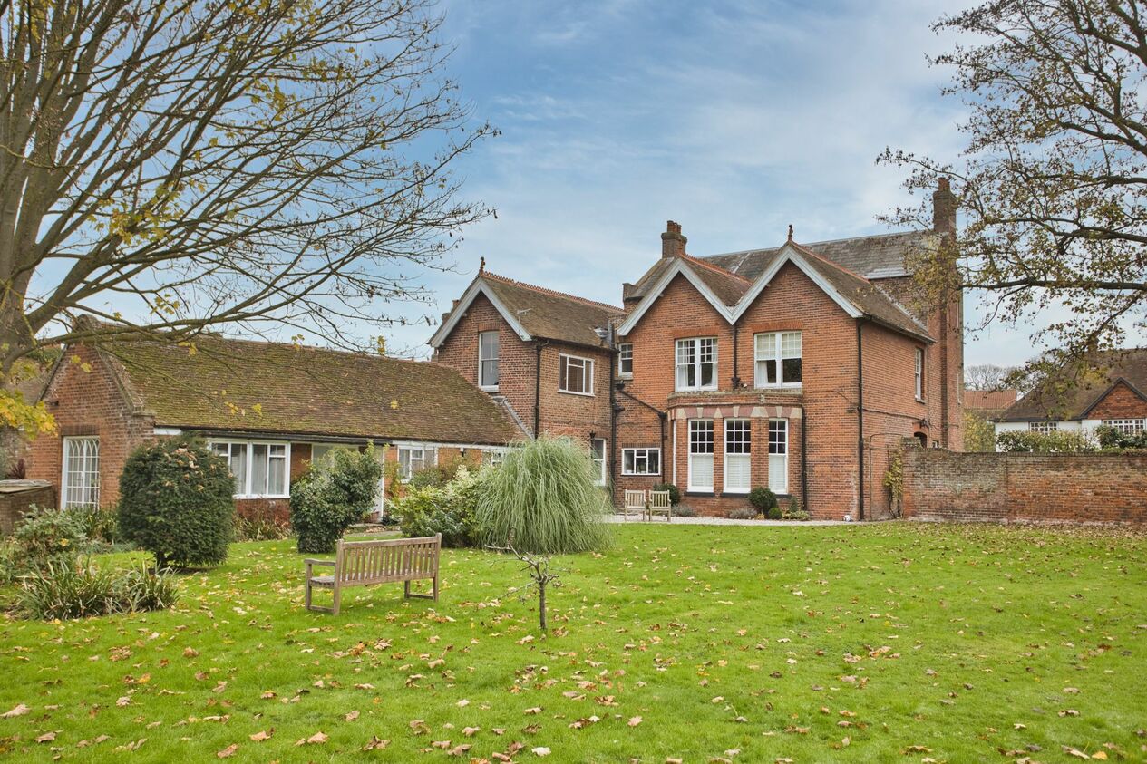 Properties For Sale in New Street  St. Oswalds