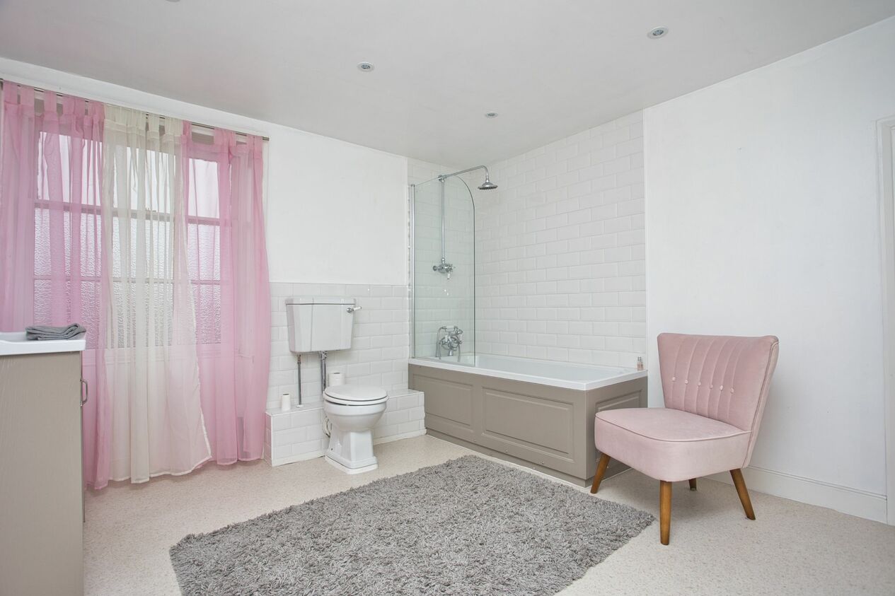 Properties For Sale in New Street  St. Oswalds