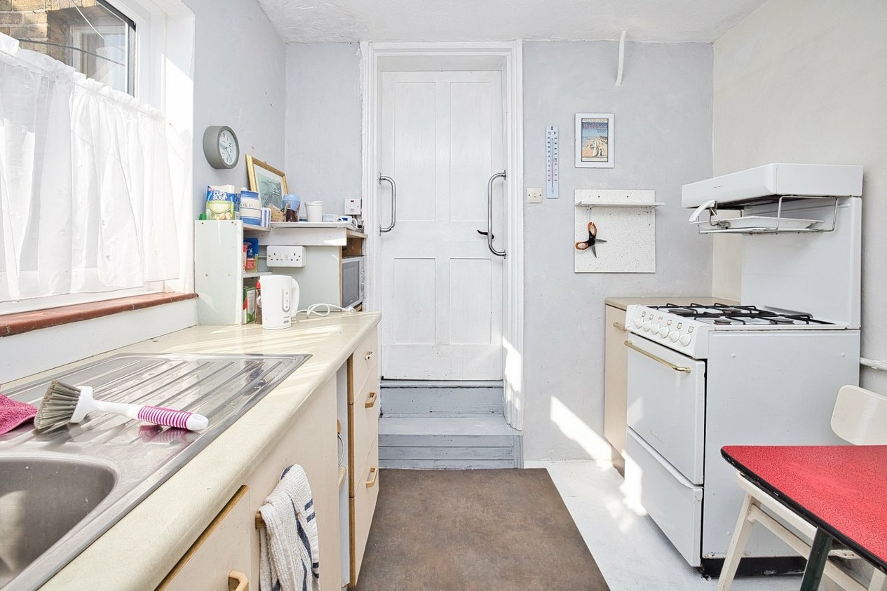 Properties Under Offer in Newington Road Ramsgate