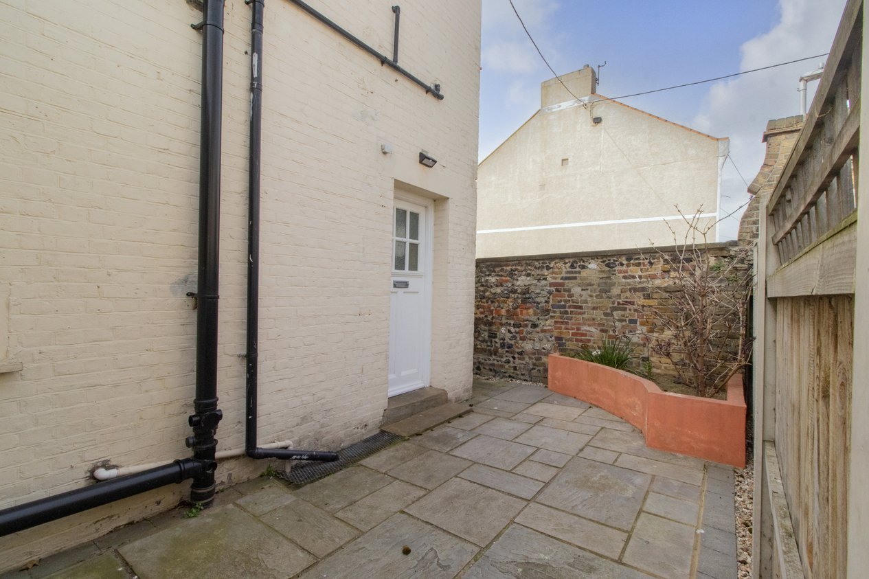 Properties Under Offer in Nightingale Place Margate