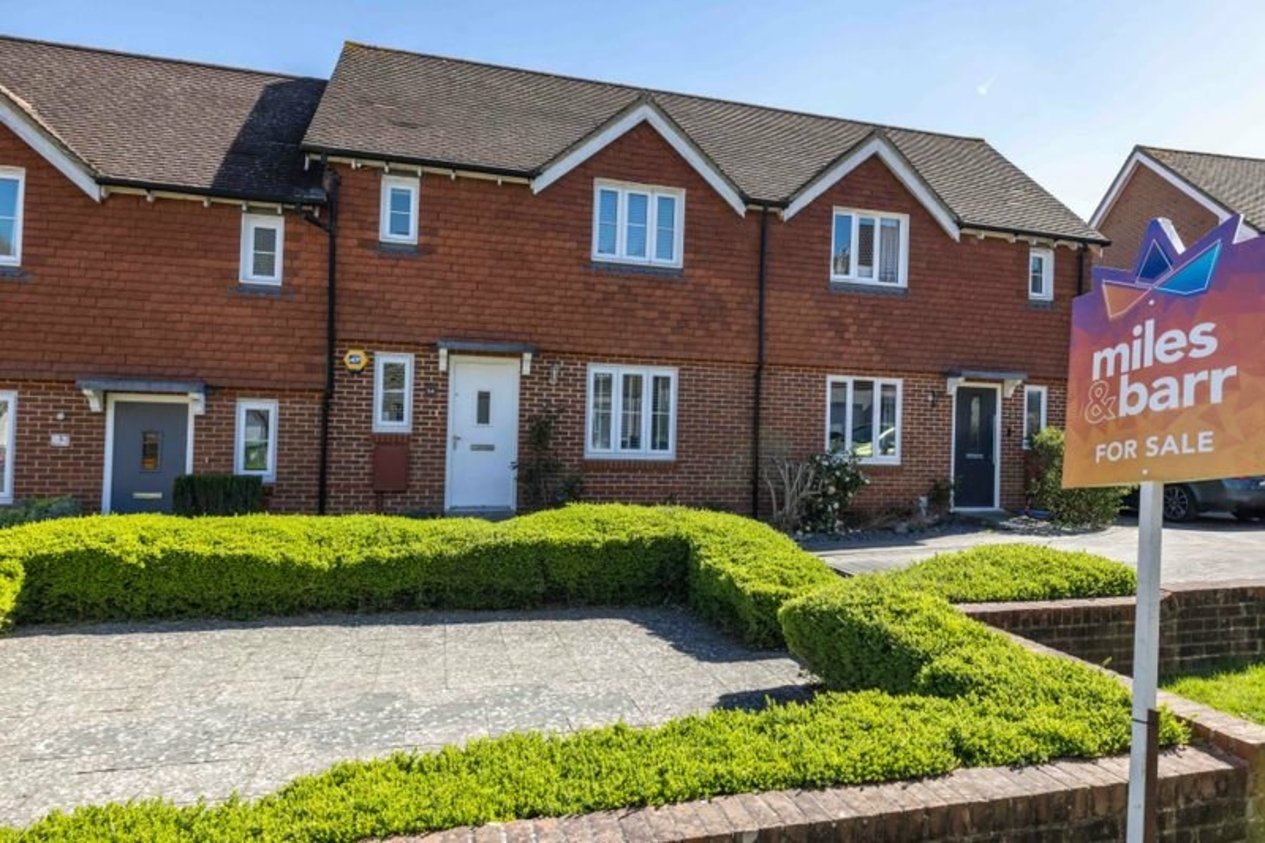 Properties Under Offer in Normandy Way Ashford