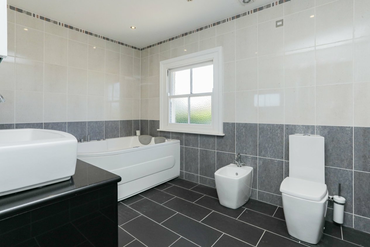 Properties For Sale in North Foreland Avenue Broadstairs