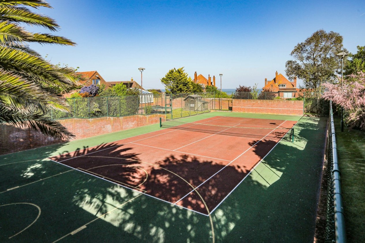 Properties For Sale in North Foreland Avenue Broadstairs