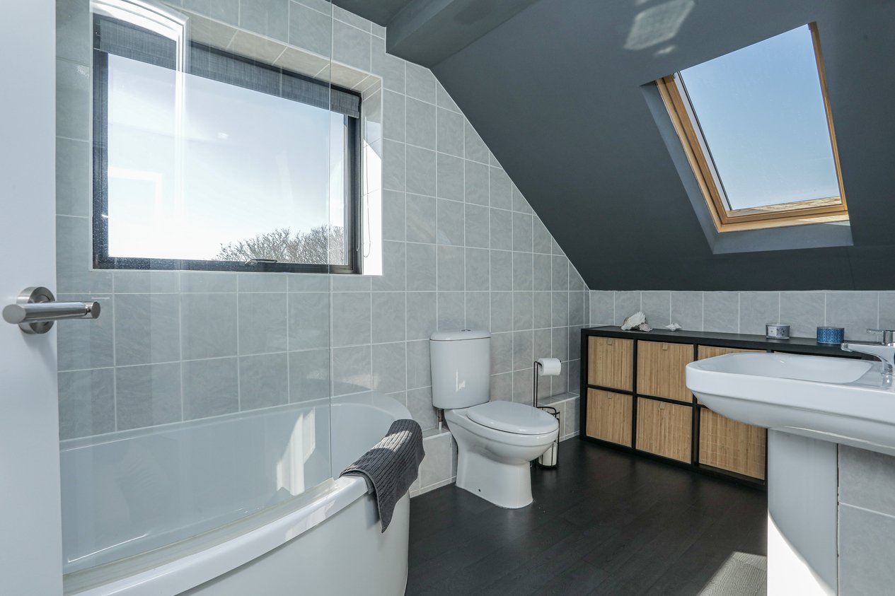 Properties Under Offer in North Foreland Avenue Broadstairs
