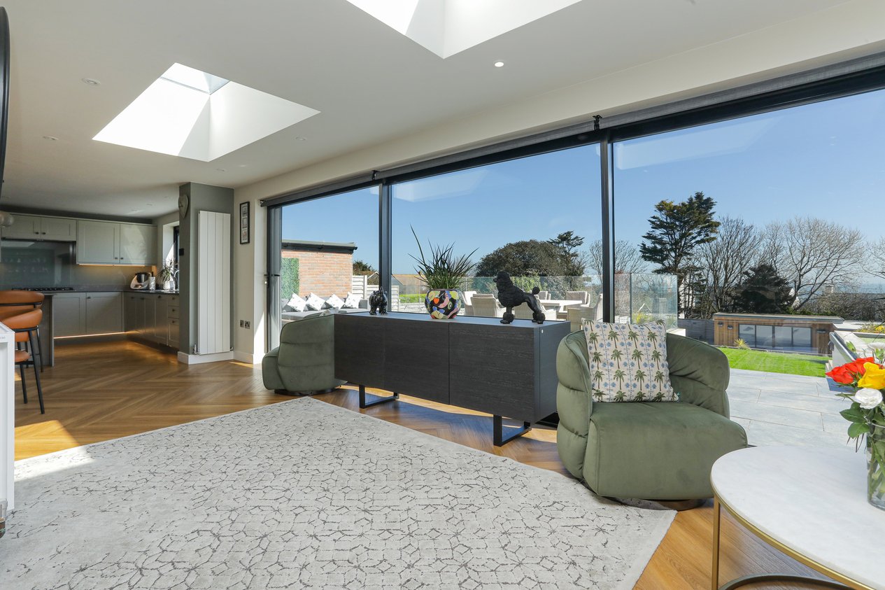 Properties Under Offer in North Foreland Avenue Broadstairs