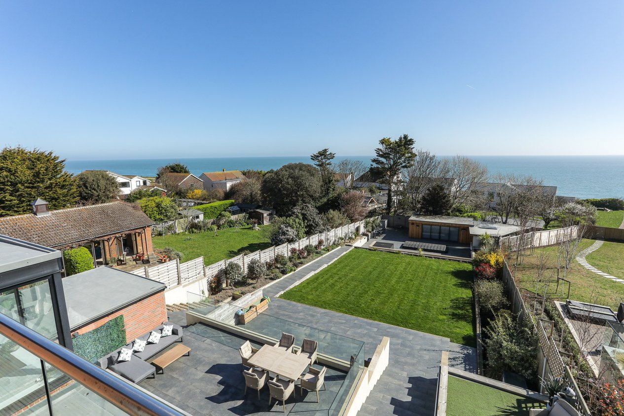 Properties Under Offer in North Foreland Avenue Broadstairs