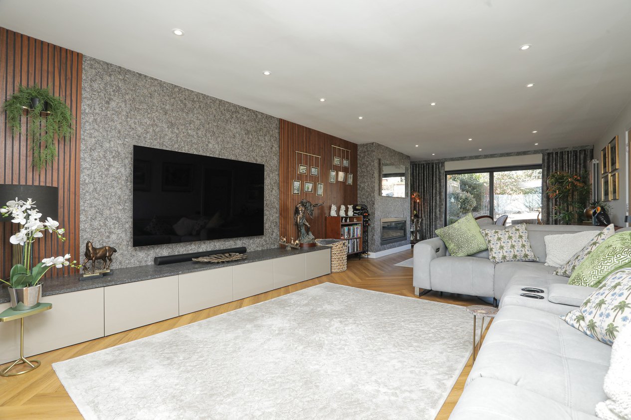 Properties Under Offer in North Foreland Avenue Broadstairs