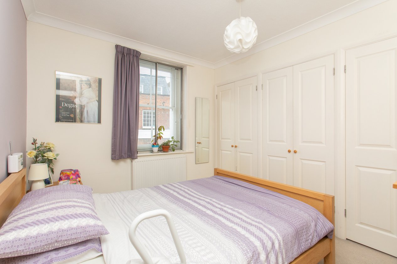 Properties Under Offer in North Lane Canterbury