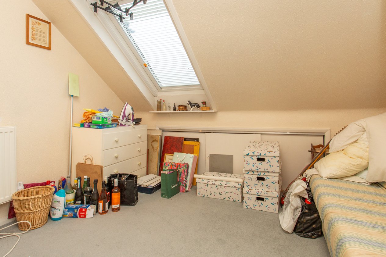 Properties Under Offer in North Lane Canterbury