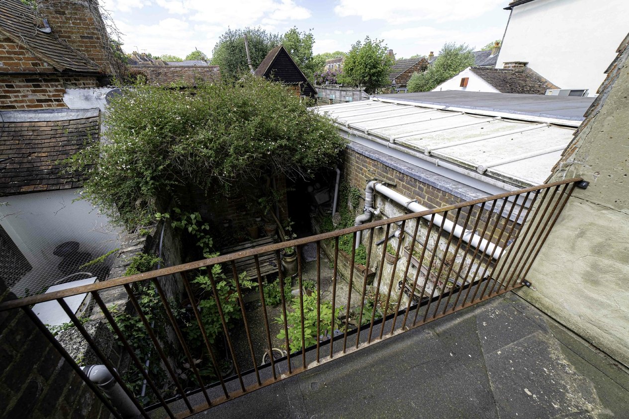 Properties Under Offer in Northgate Canterbury