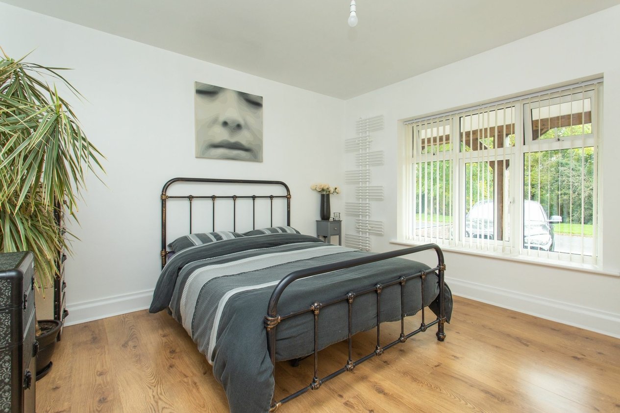 Properties For Sale in Northumberland Avenue  Kennington