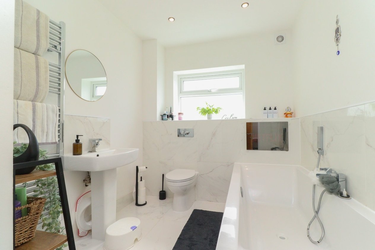 Properties Under Offer in Nottingham Road Birchington