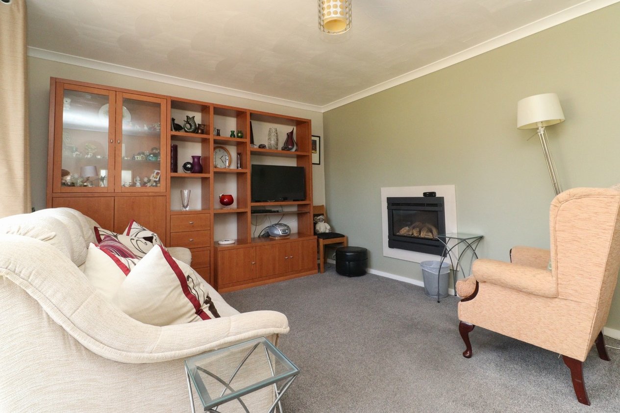 Properties Under Offer in Nottingham Road Birchington