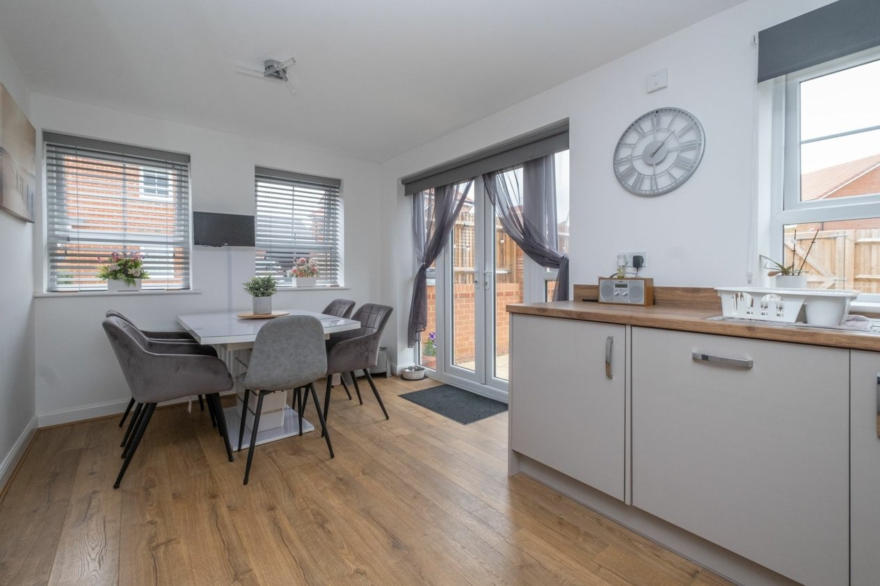 Properties For Sale in Nutwood Avenue  Sturry