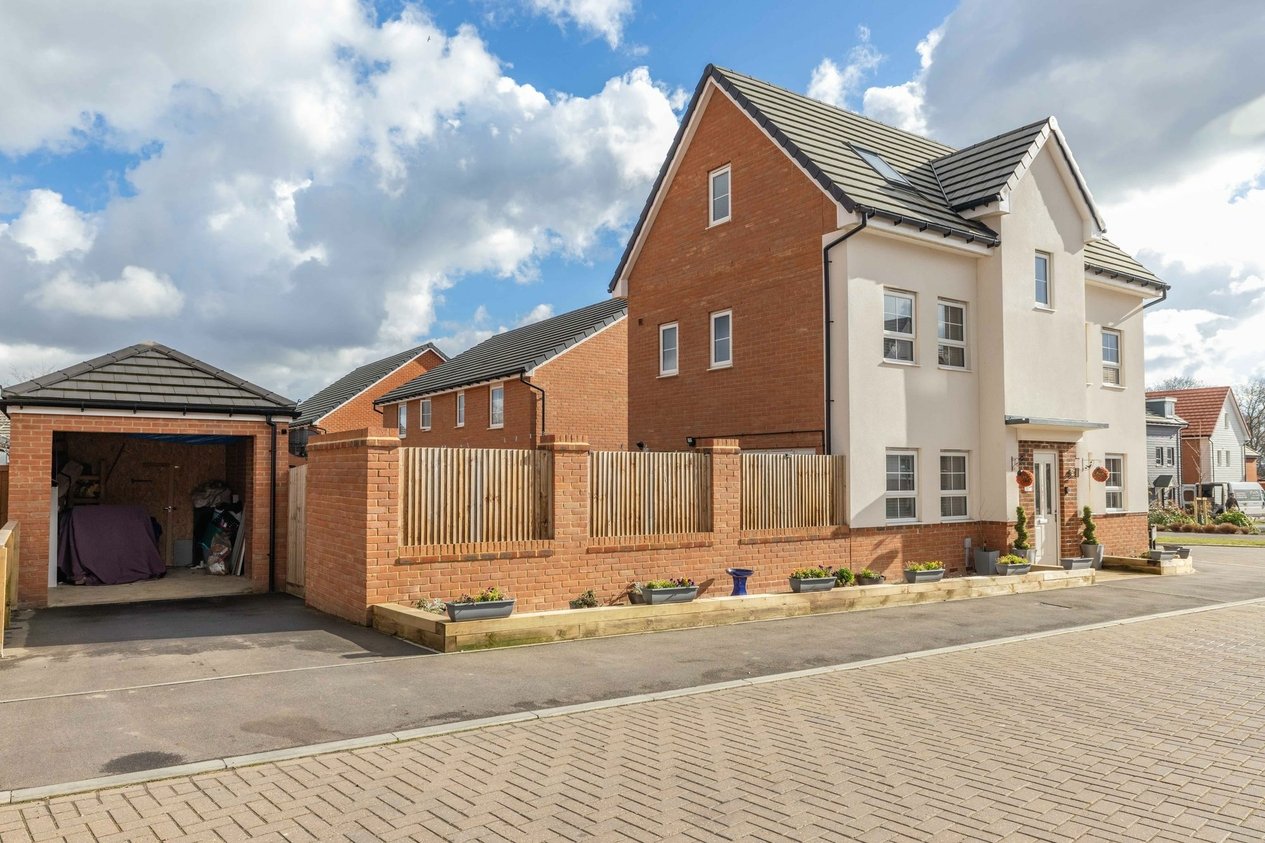 Properties For Sale in Nutwood Avenue  Sturry