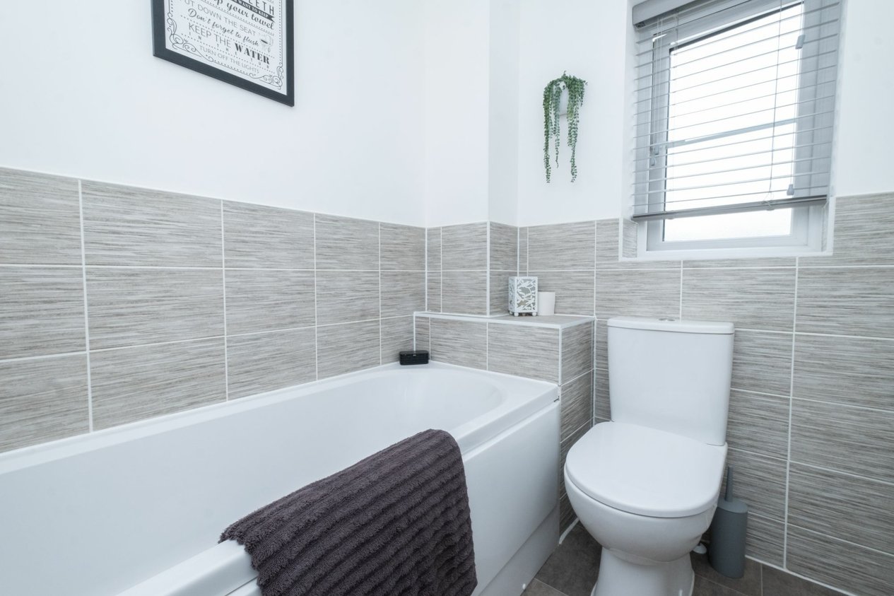 Properties For Sale in Nutwood Avenue  Sturry