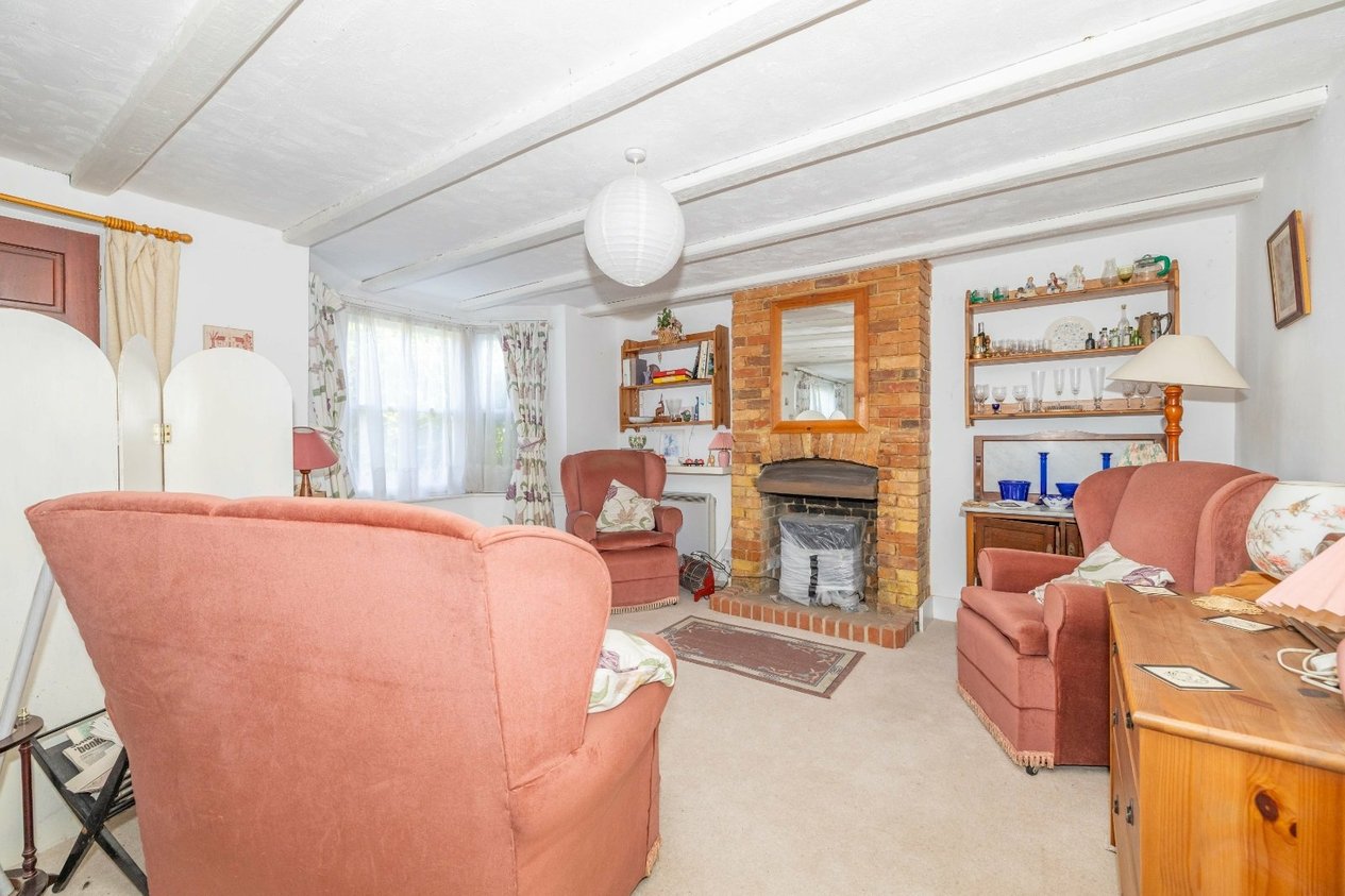 Properties For Sale in Oak Cottages Barrow Hill