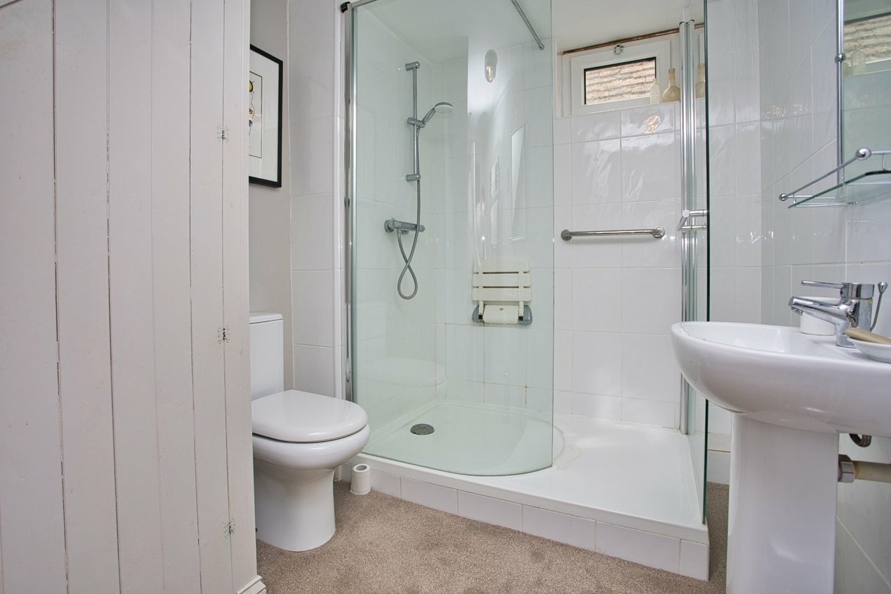 Properties For Sale in Oak Street Deal