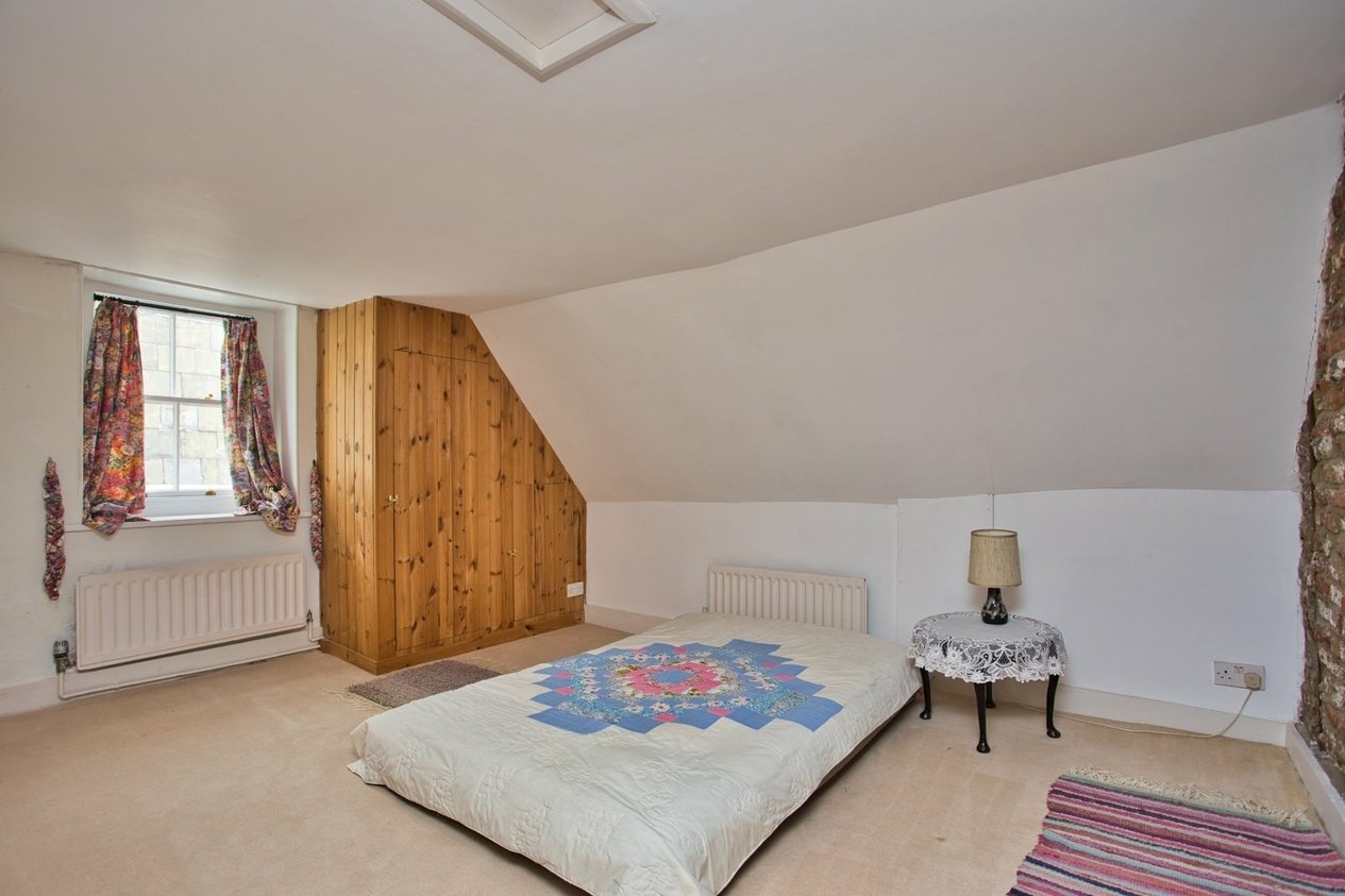 Properties For Sale in Oak Street Deal