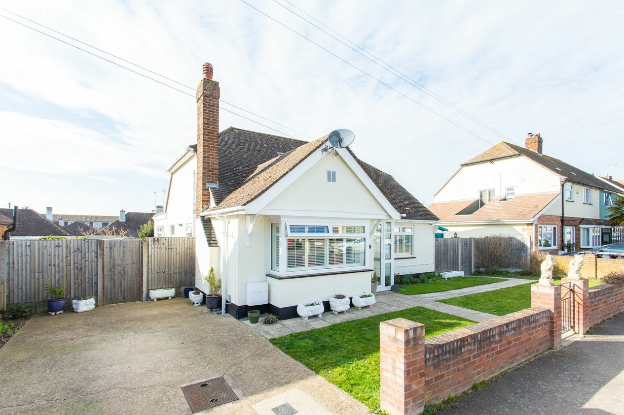 Properties For Sale in Oakdale Road  Herne Bay