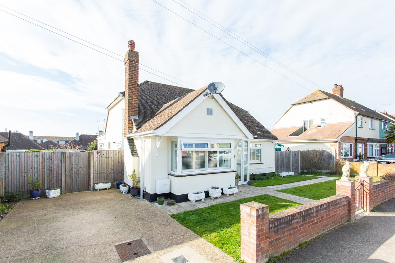 Properties Under Offer in Oakdale Road Herne Bay