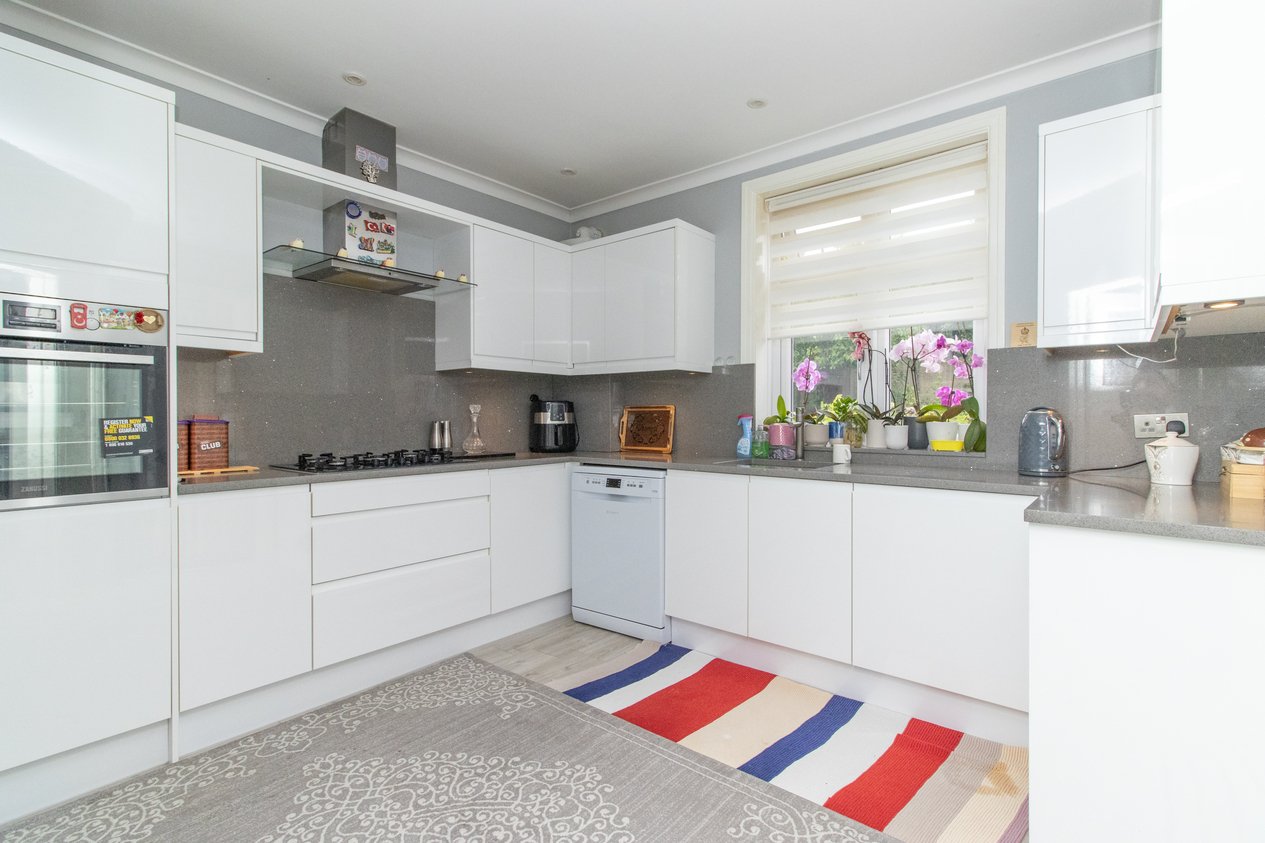 Properties For Sale in Oakdale Road Herne Bay