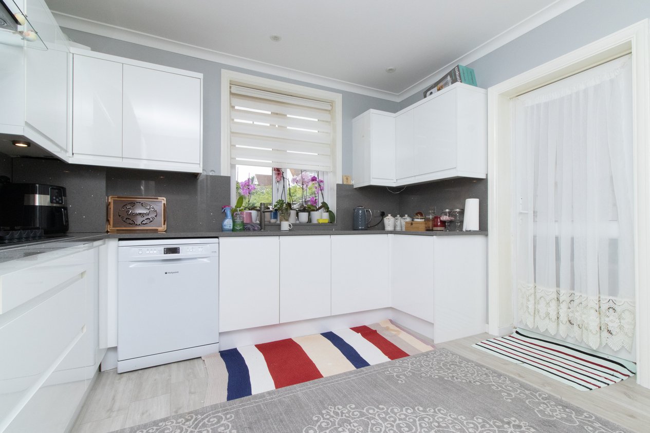 Properties For Sale in Oakdale Road Herne Bay