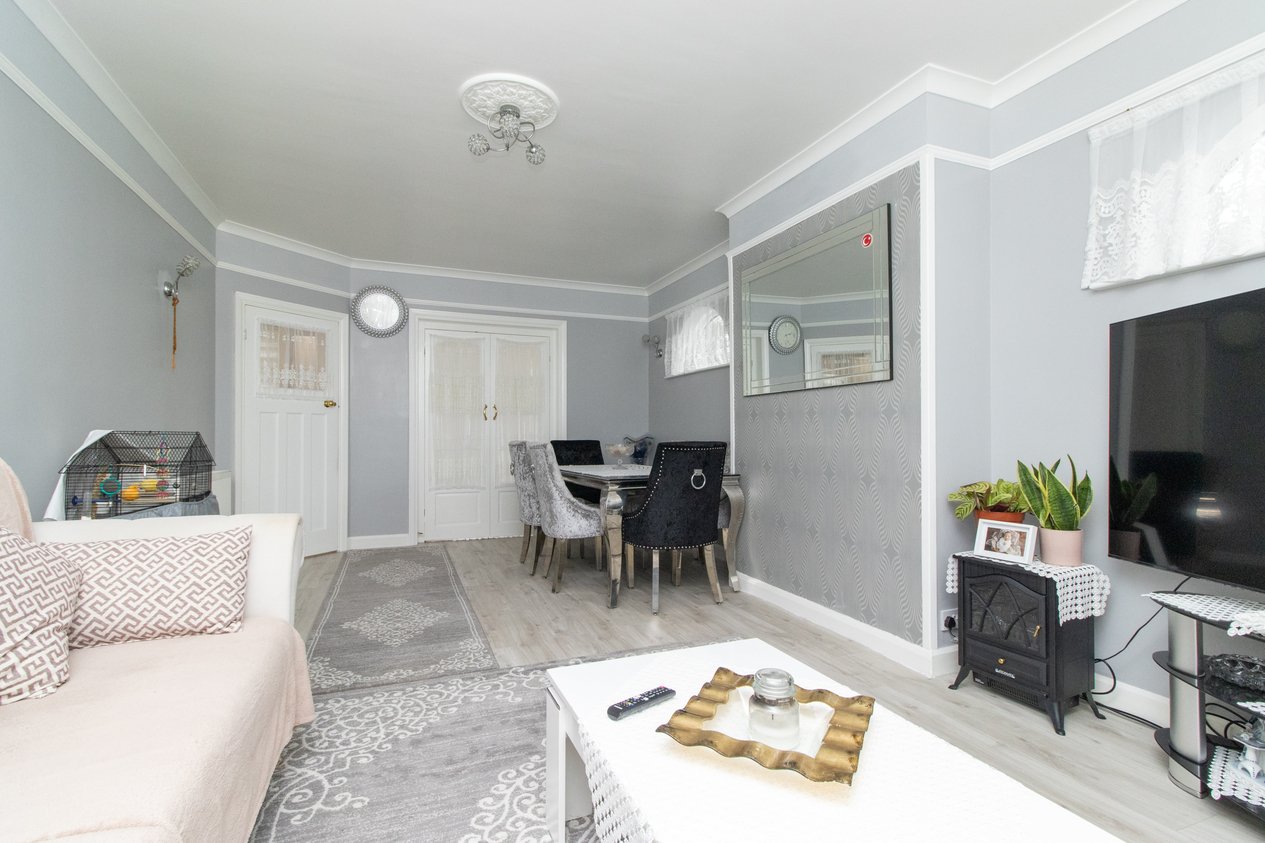 Properties For Sale in Oakdale Road Herne Bay