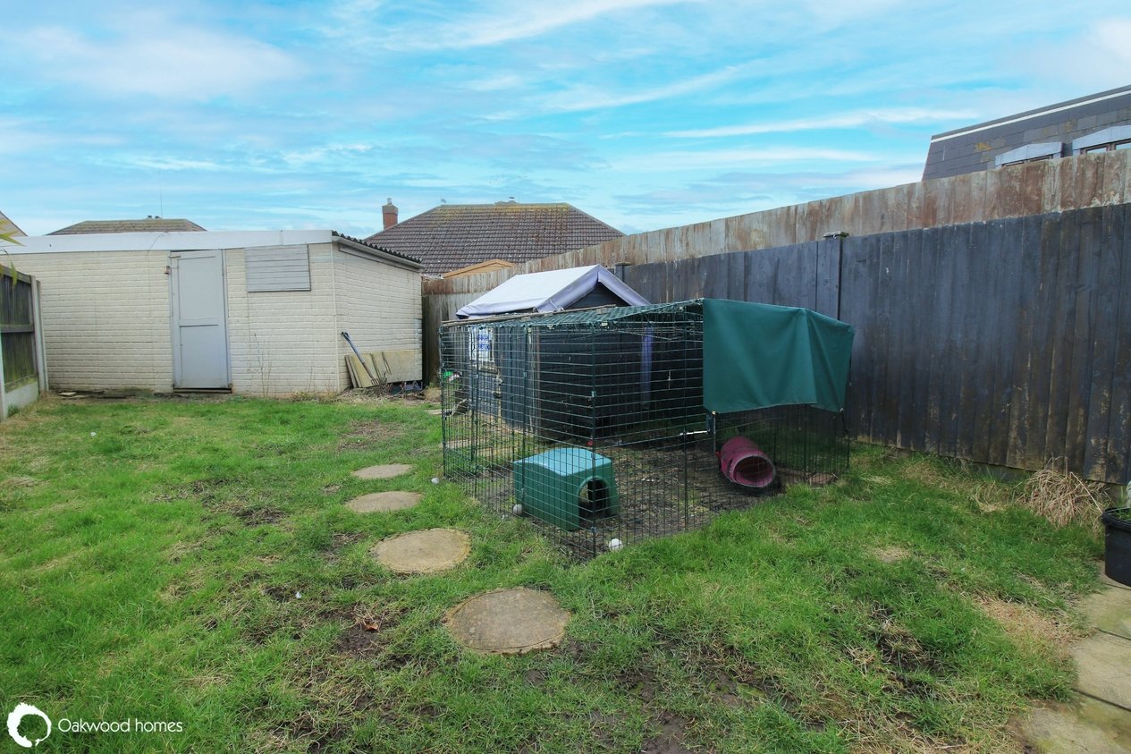Properties For Sale in Oakfield Court 