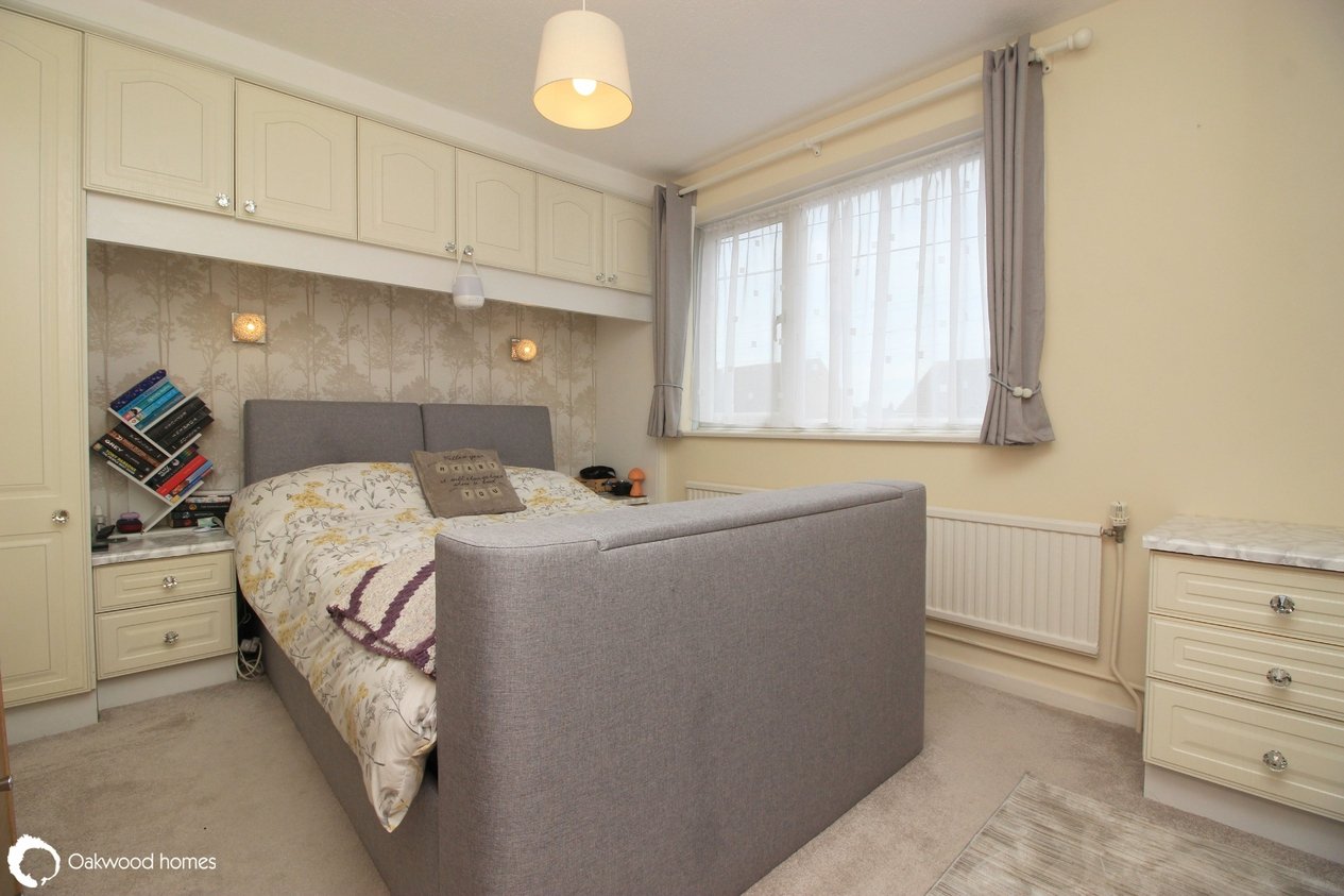 Properties For Sale in Oakfield Court 
