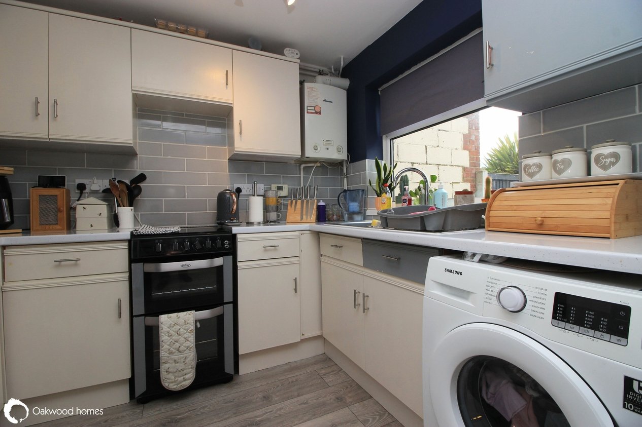 Properties For Sale in Oakfield Court 
