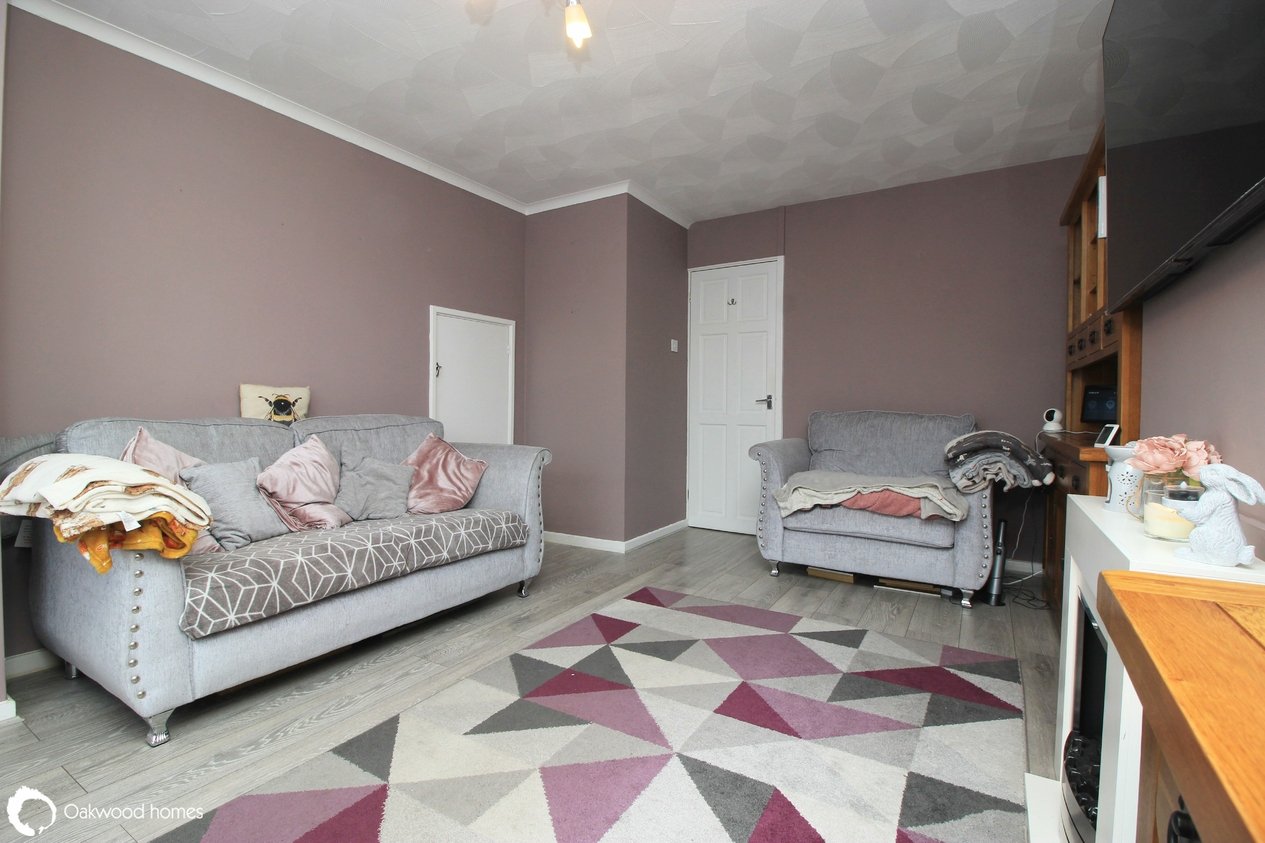Properties For Sale in Oakfield Court 