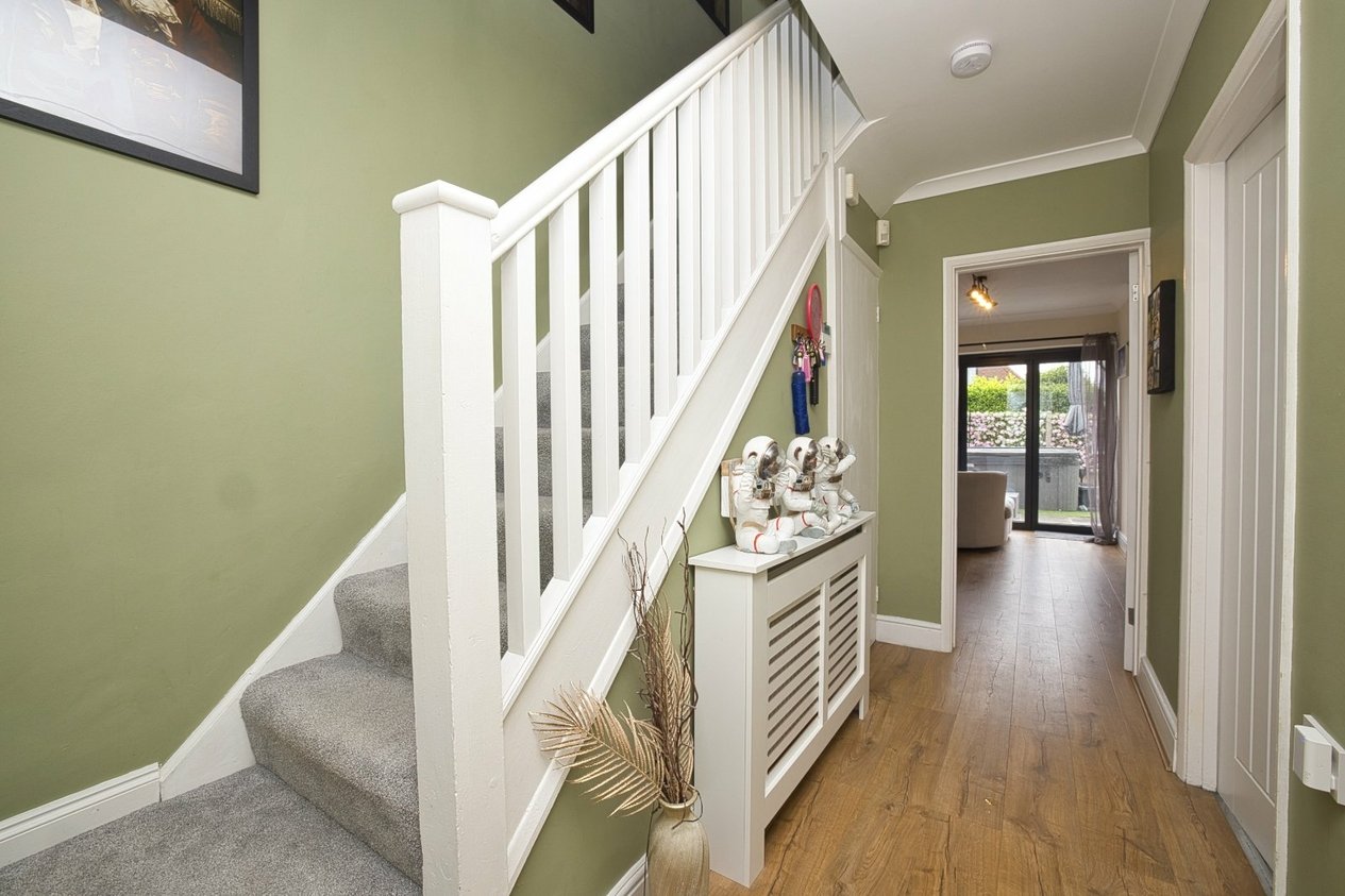 Properties For Sale in Oaklands Avenue Broadstairs